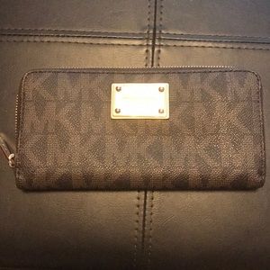 Michael Kors wallet